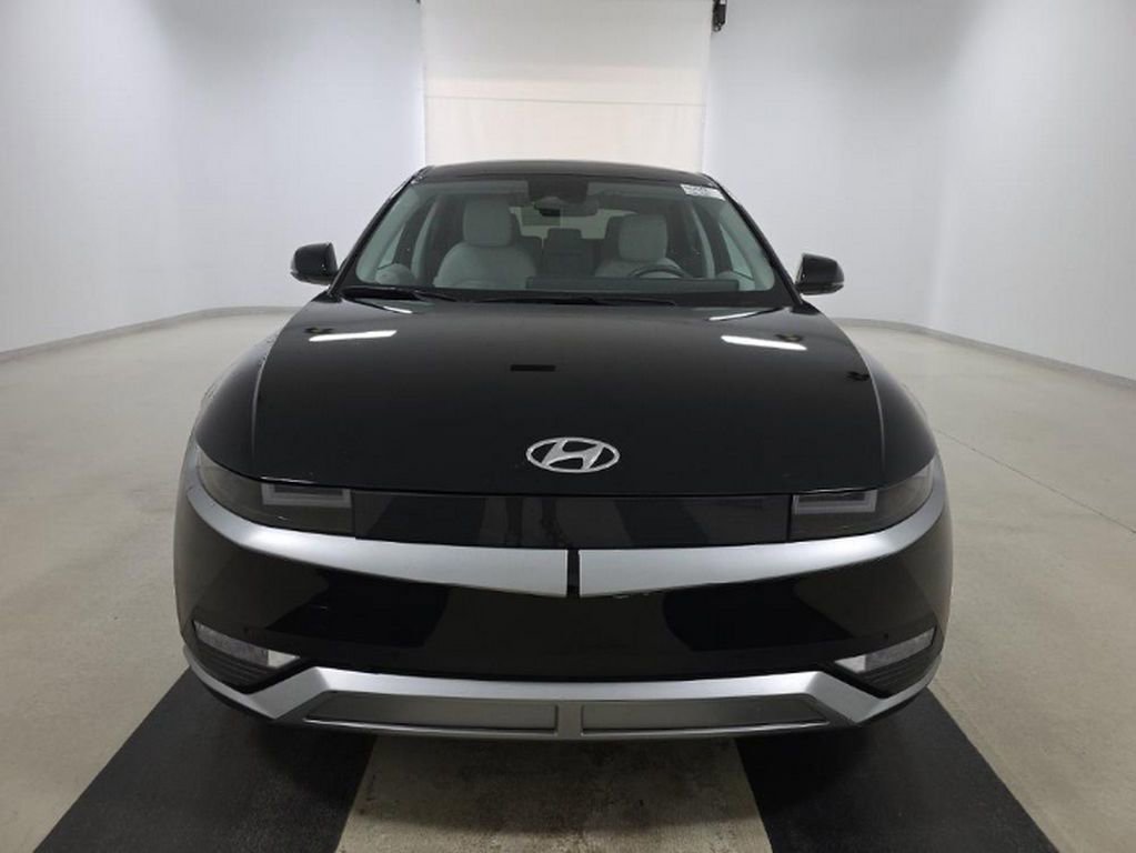 Used 2023 Hyundai Ioniq 5 SEL AWD/4WD image 2