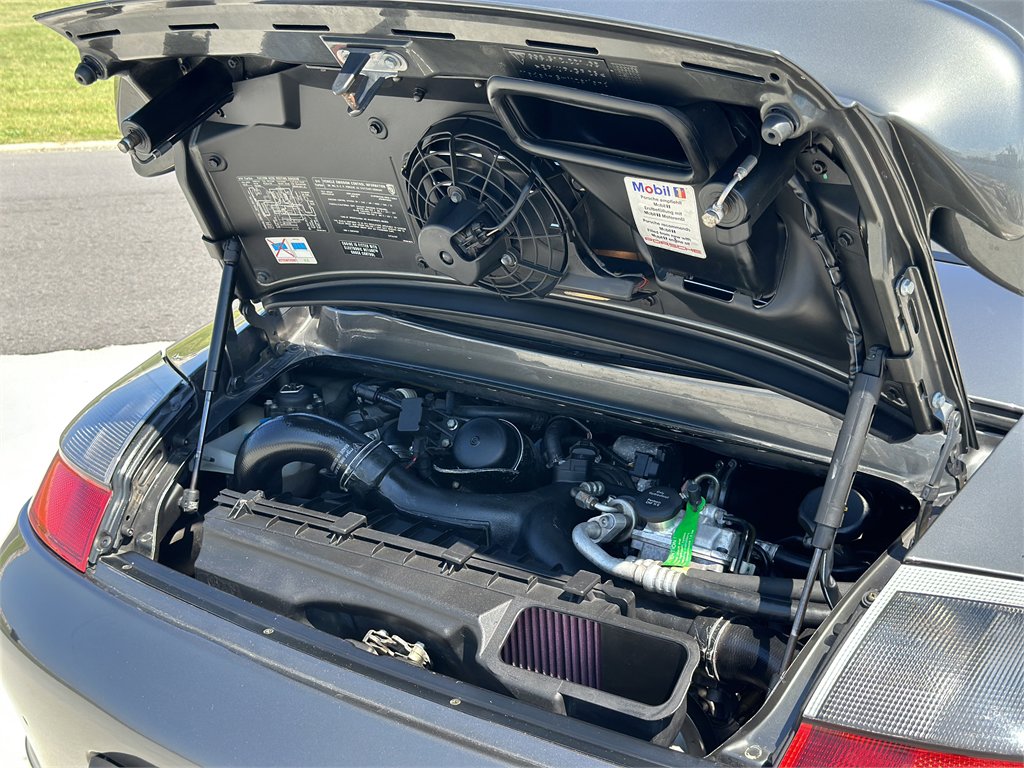 Used 2004 Porsche 911 Turbo image 26