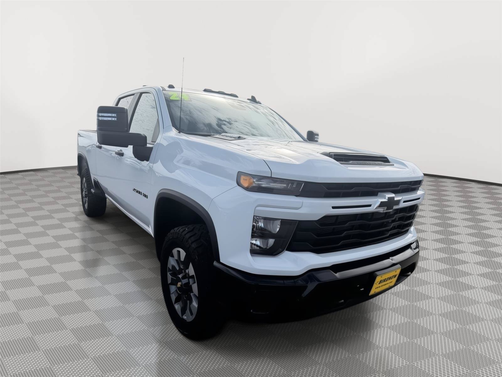 Used 2024 Chevrolet Silverado 2500 Custom w/ Custom Value Package AWD/4WD image 2