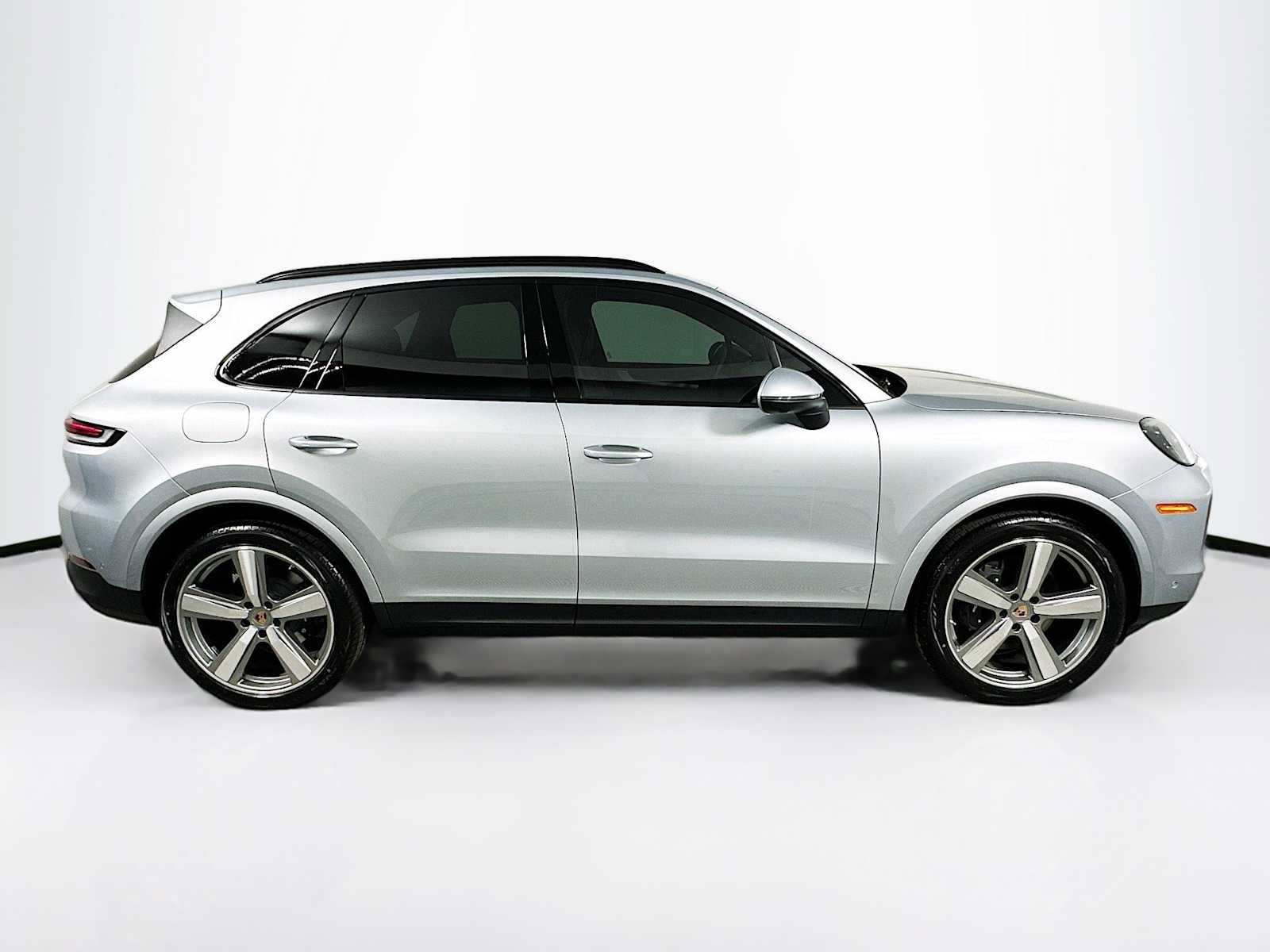 New 2026 Porsche Cayenne image 8