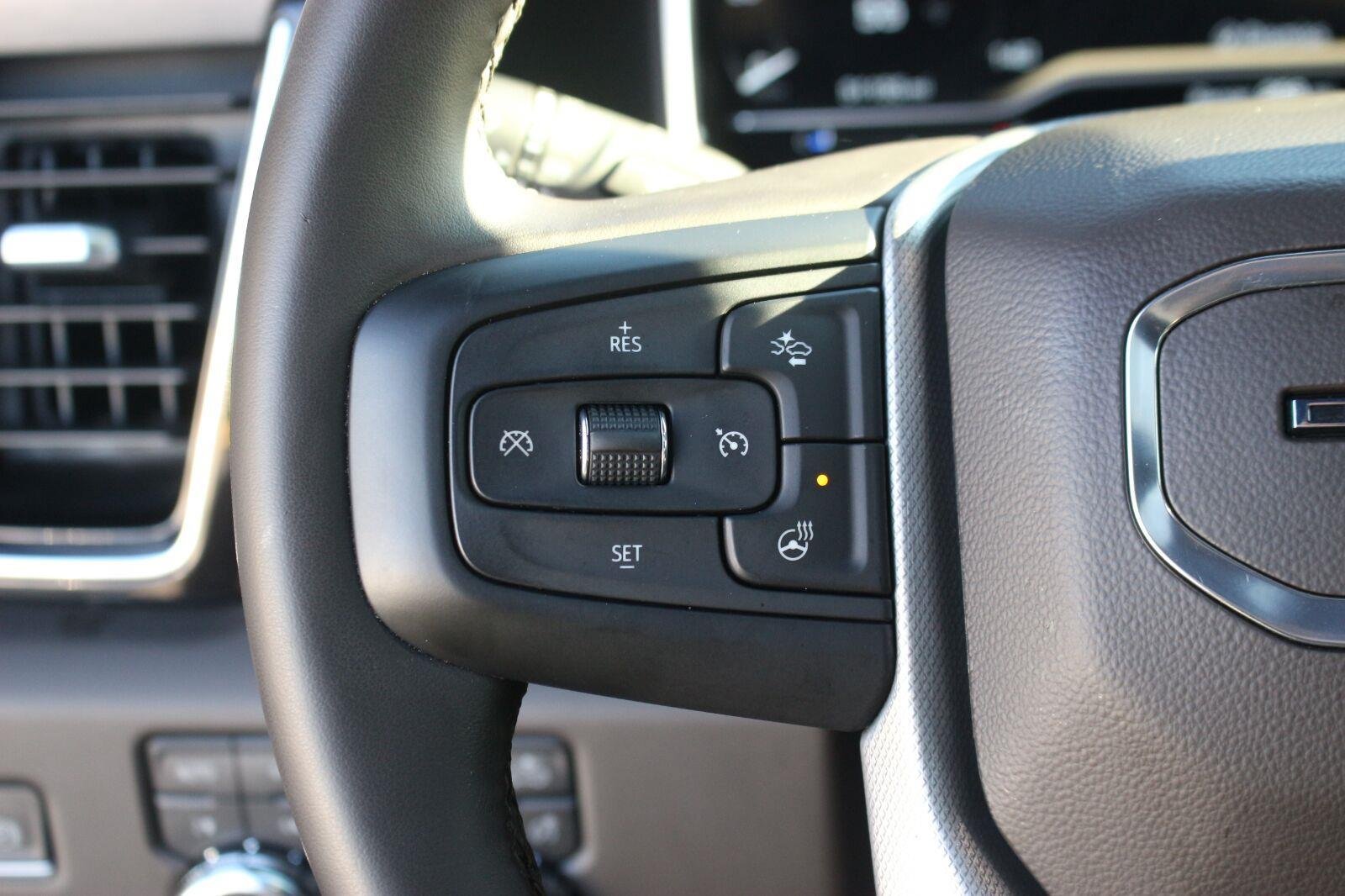 Used 2024 GMC Sierra 2500 Denali w/ Denali Reserve Package AWD/4WD image 21