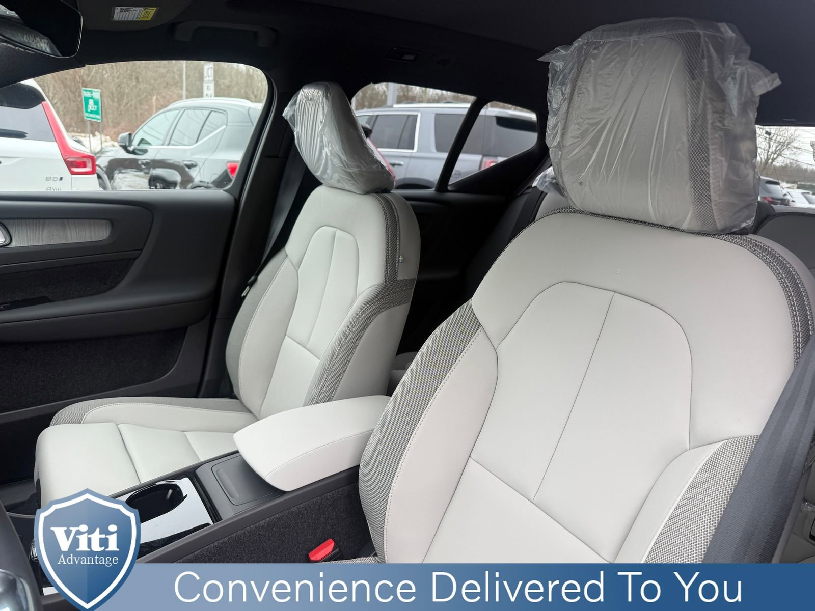 New 2026 Volvo EX40 Plus w/ Climate Package image 13