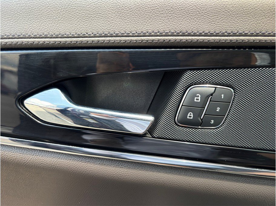 Used 2022 Lincoln Nautilus FWD image 23