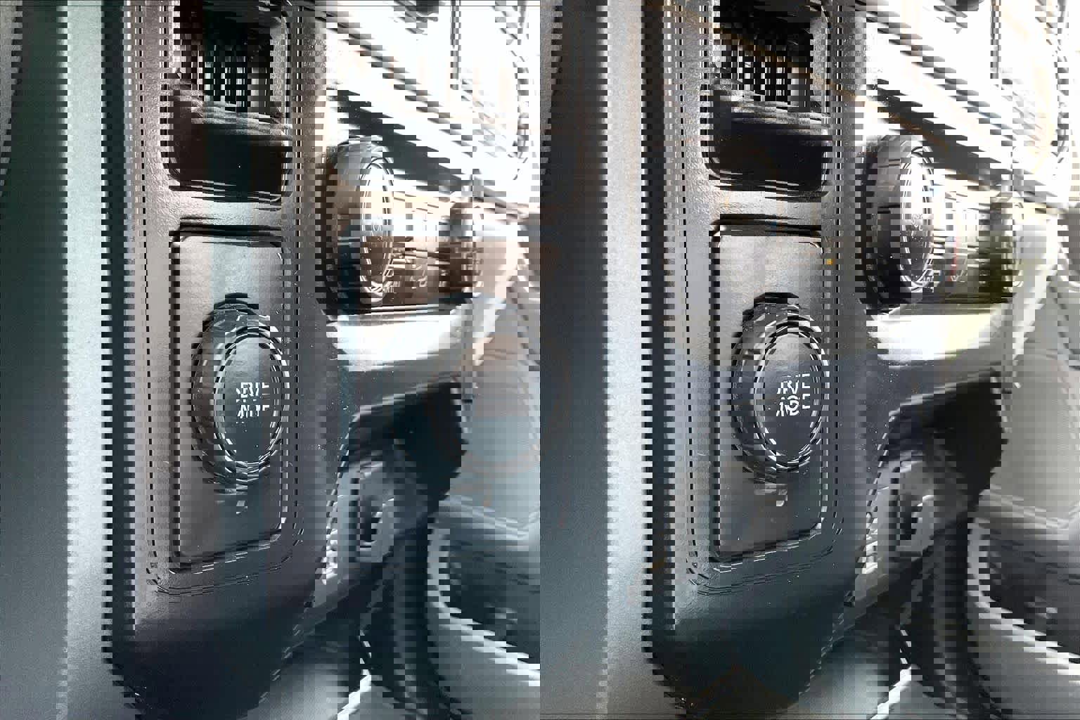 Used 2023 Ford F150 XLT image 35