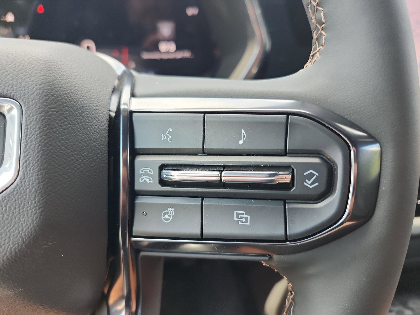 New 2025 GMC Canyon AT4 w/ Nightfall Edition image 21