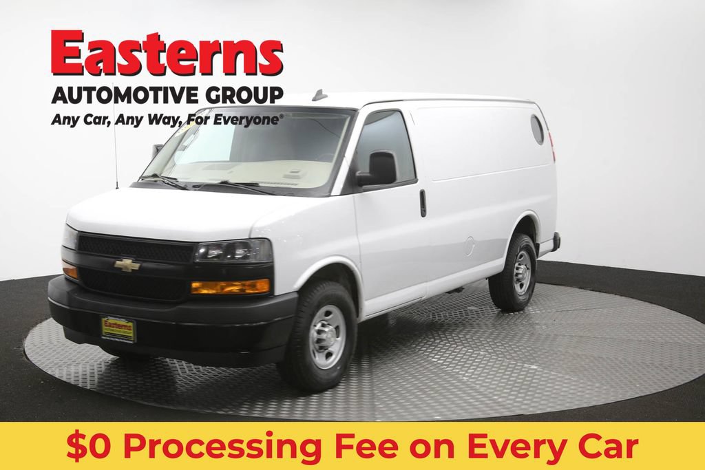 Used 2021 Chevrolet Express 3500 w/ Driver Convenience Package RWD image 51
