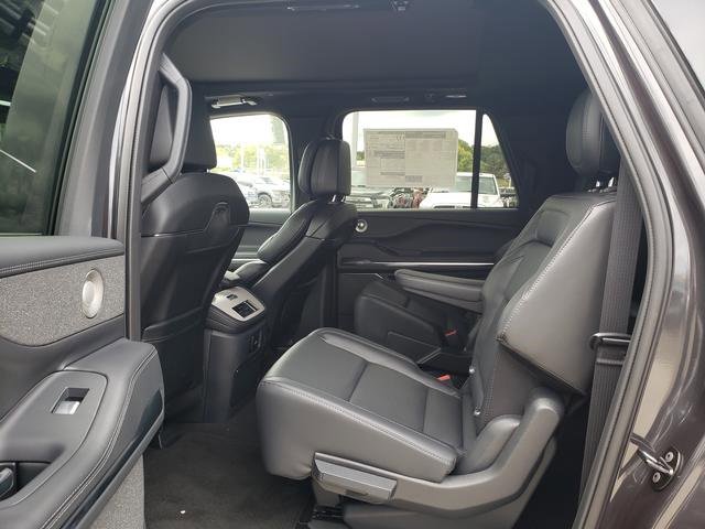 New 2025 Lincoln Navigator L Reserve w/ Jet Appearance Package image 13