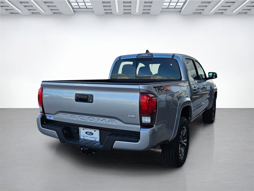 Used 2018 Toyota Tacoma TRD Sport image 5