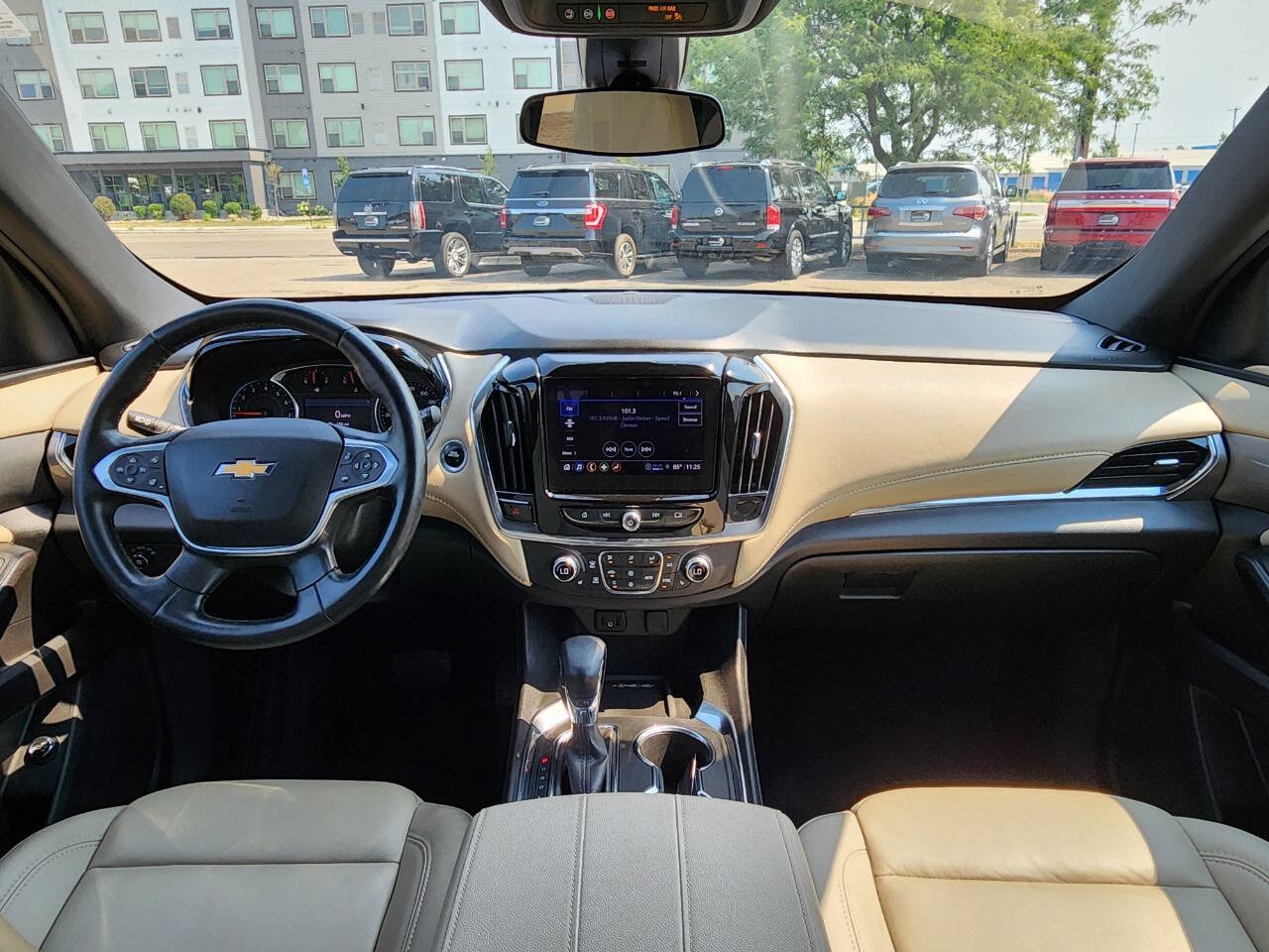 Used 2023 Chevrolet Traverse LT w/ LPO, Floor Liner Package AWD/4WD image 2