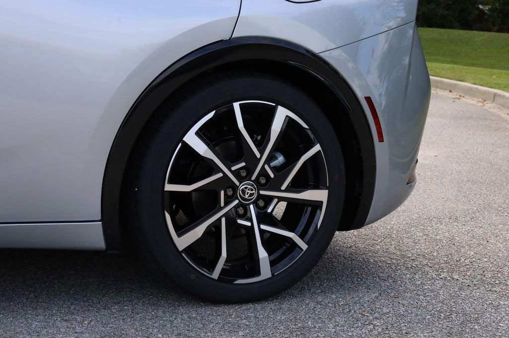 New 2026 Toyota Prius Plug-In Hybrid image 19