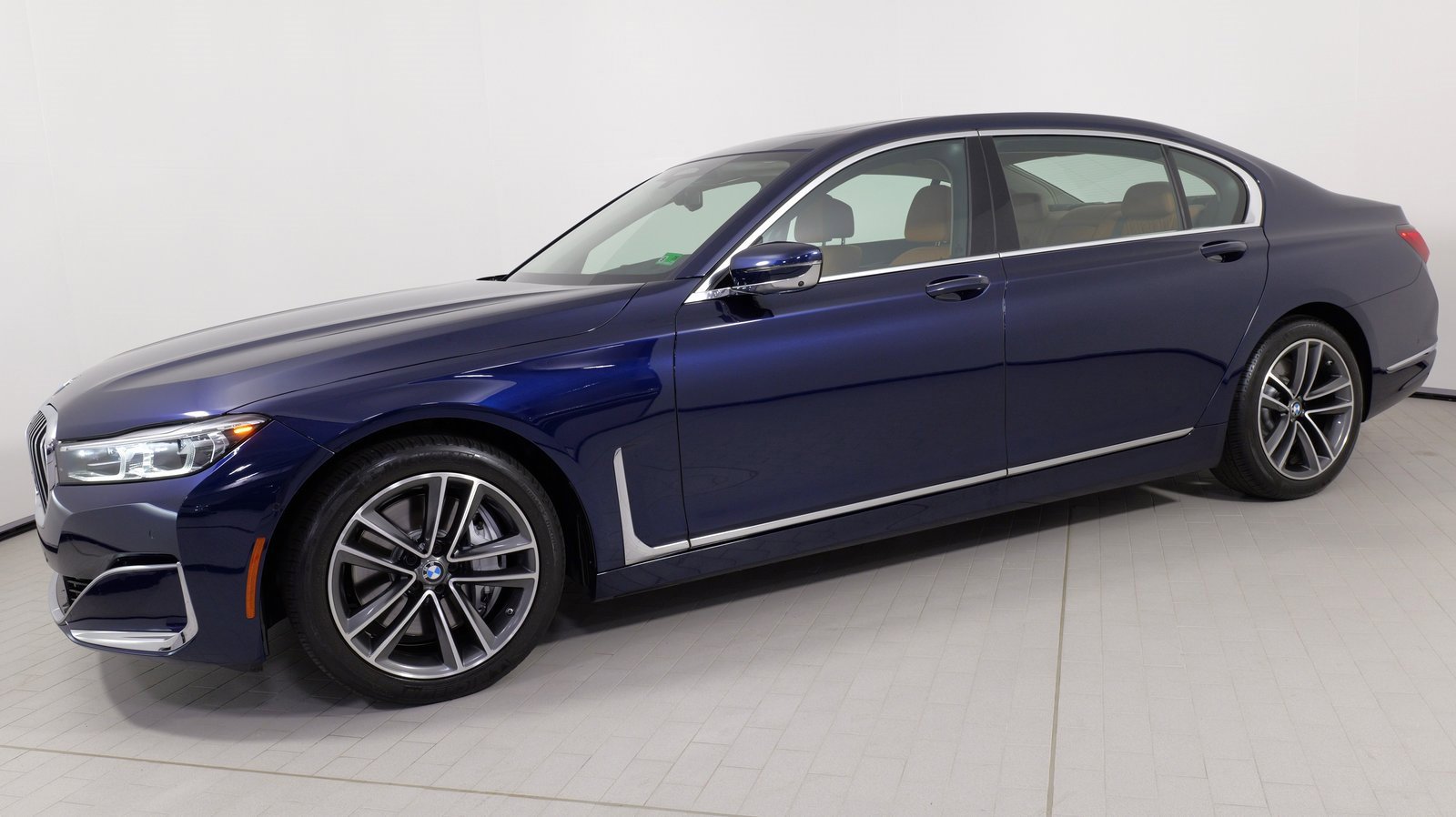 Used 2022 BMW 750i xDrive w/ Autobahn Package