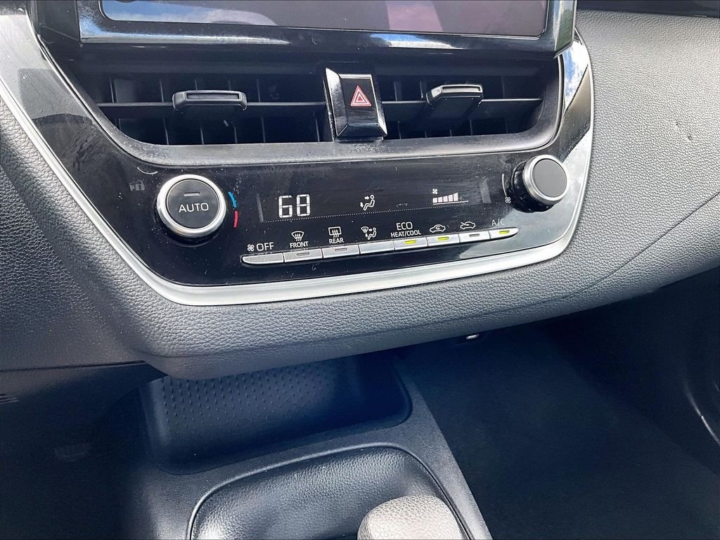 Used 2024 Toyota Corolla LE FWD image 26