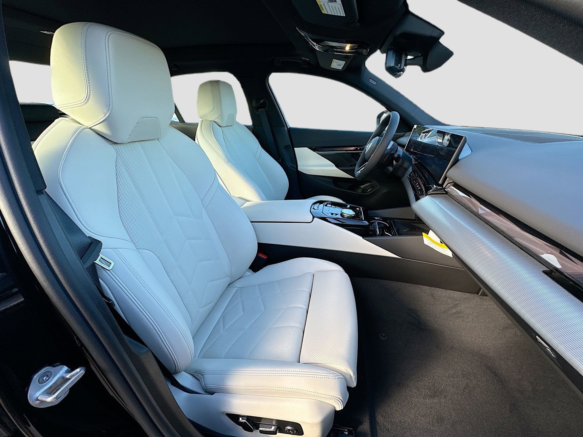 New 2026 BMW 530i w/ M Sport Package image 23