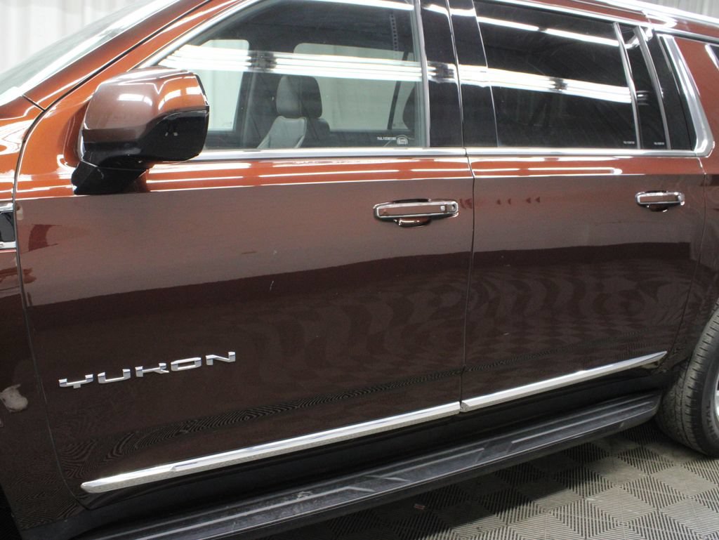 Used 2023 GMC Yukon XL SLT AWD/4WD image 41