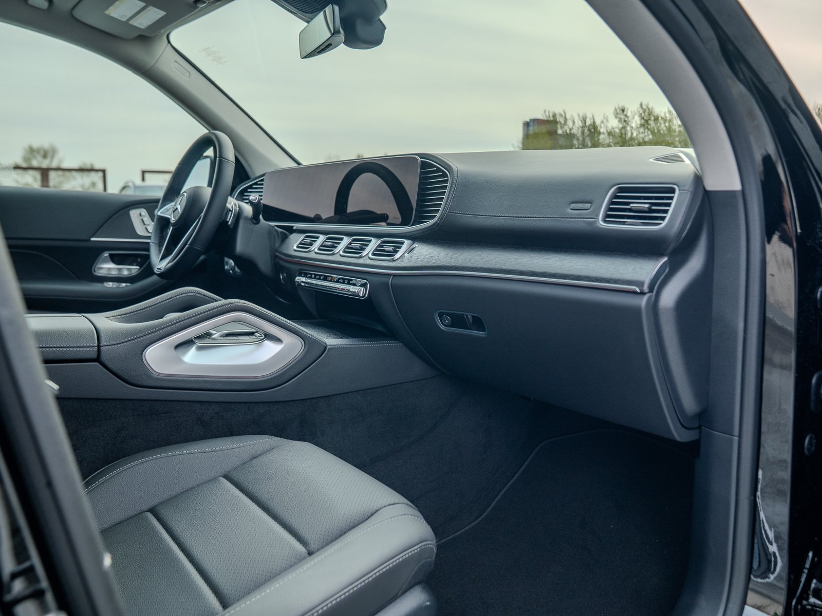 Certified 2026 Mercedes-Benz GLS 450 4MATIC image 29