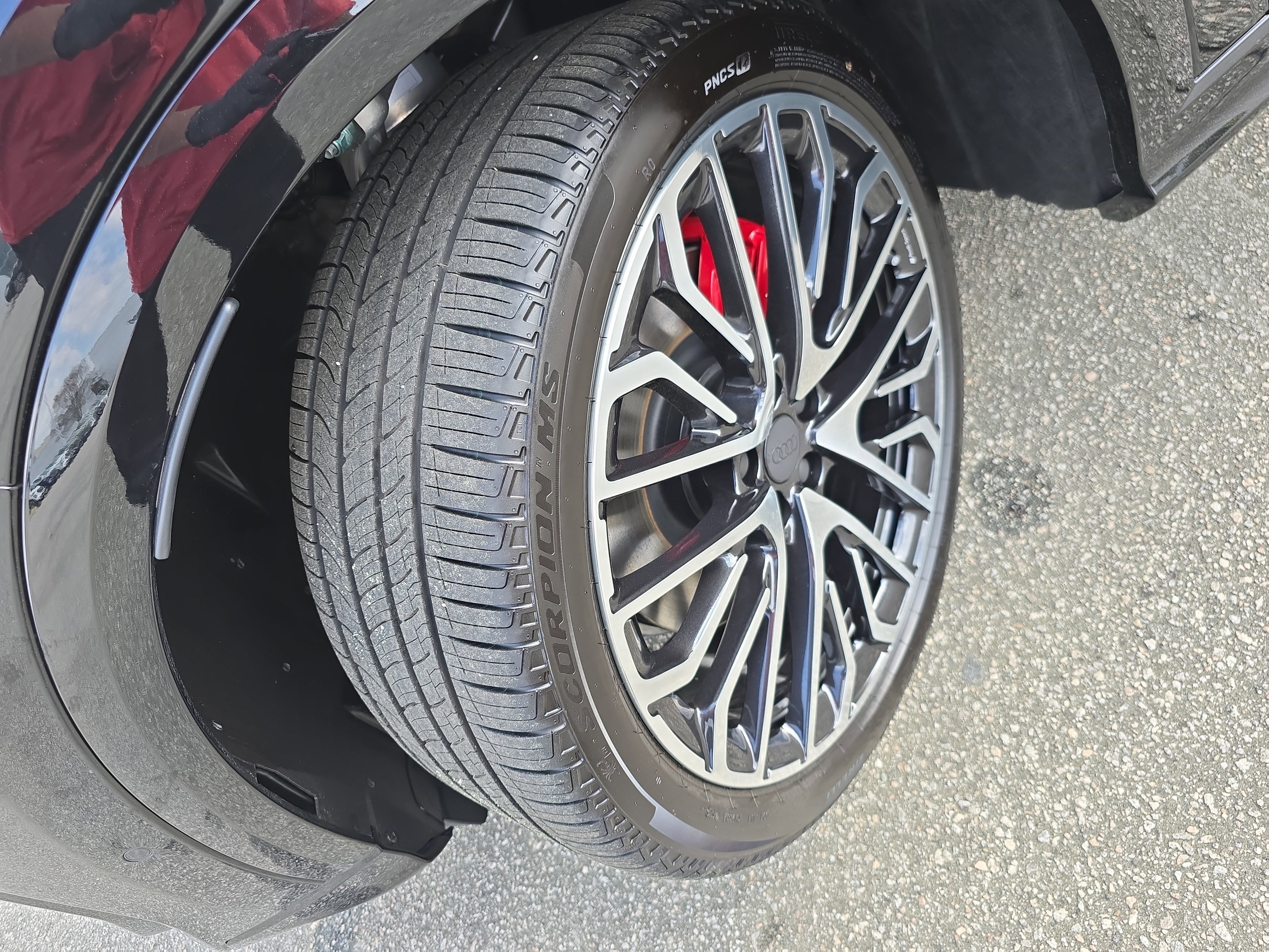 New 2026 Audi SQ5 Premium Plus image 31