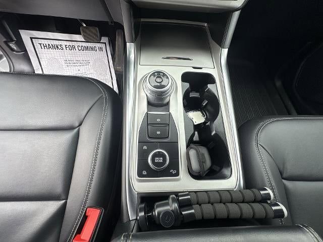 Used 2024 Ford Explorer XLT w/ Equipment Group 202A image 16
