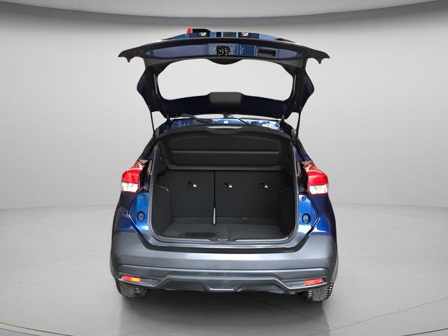 Used 2018 Nissan Kicks SV image 7