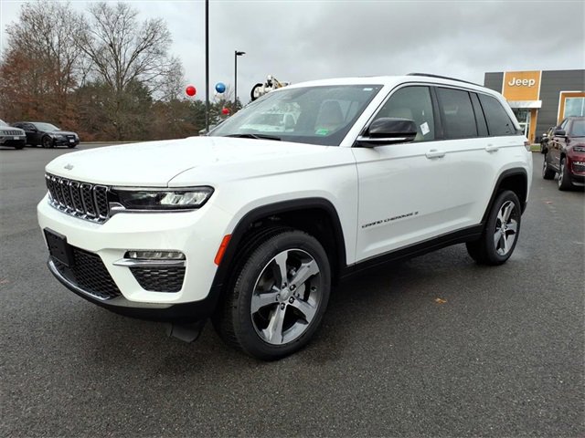 New 2025 Jeep Grand Cherokee Limited image 9