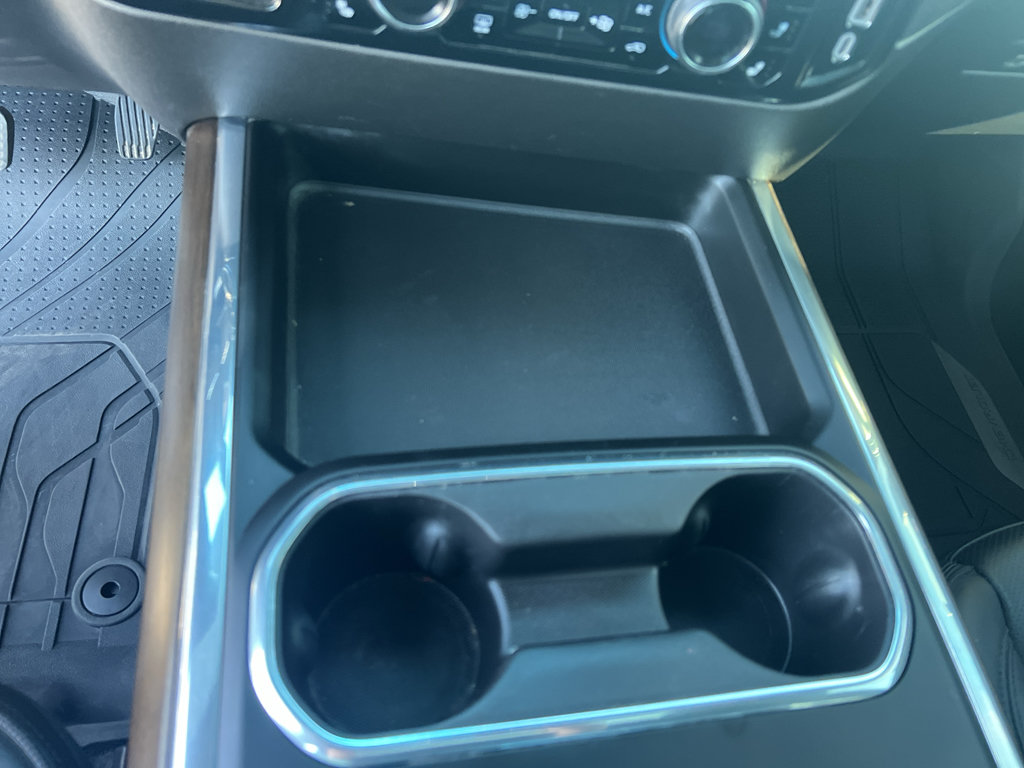 Used 2024 Chevrolet Silverado 2500 High Country w/ High Country Premium Package AWD/4WD image 17