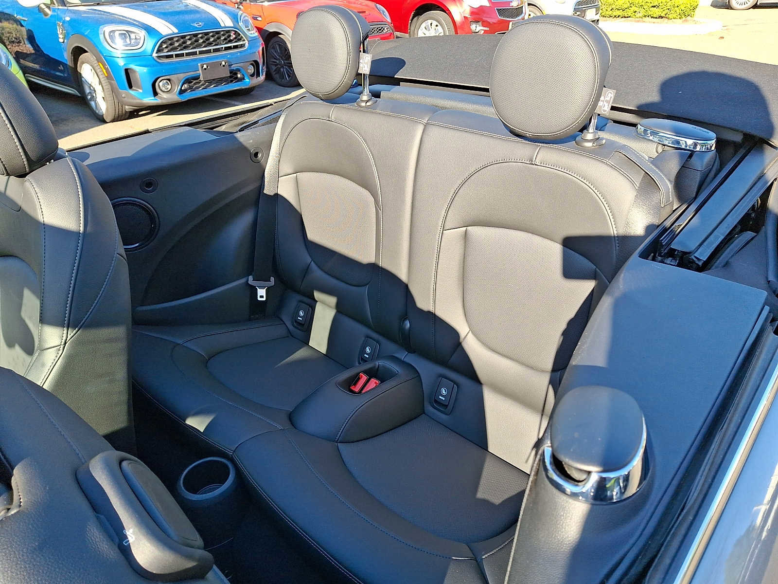 Used 2019 MINI Cooper S w/ Signature Upholstery Package image 8