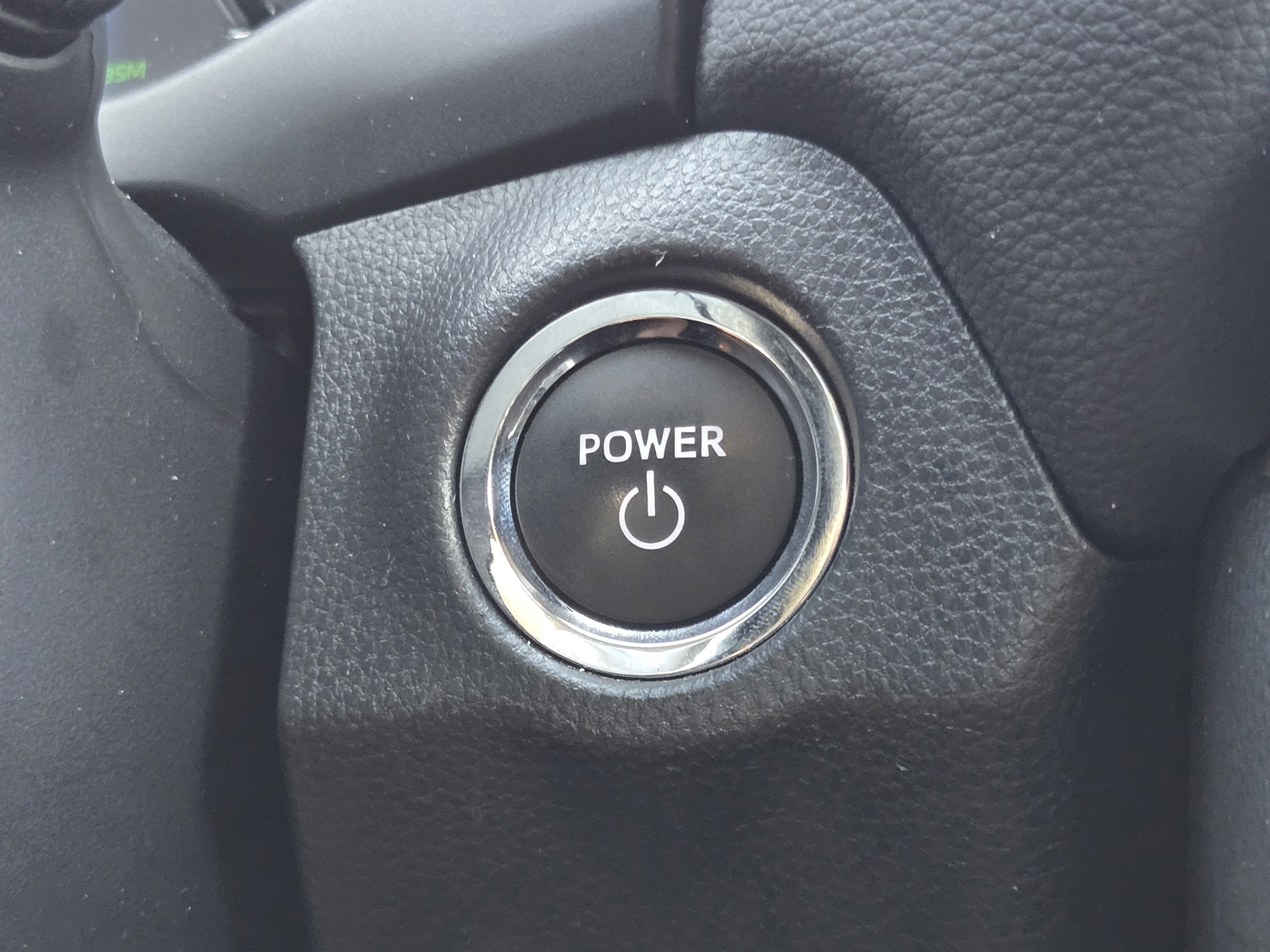 Used 2025 Toyota RAV4 XLE AWD/4WD image 17