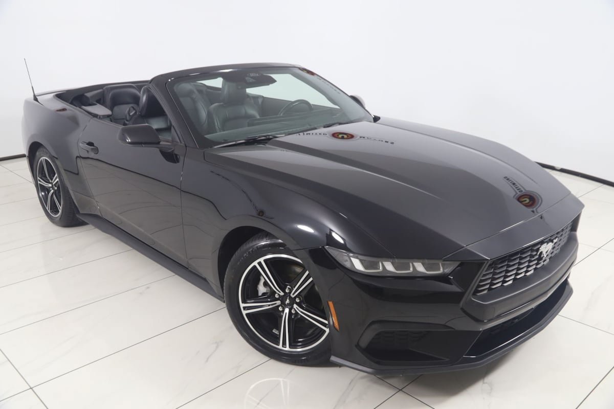 Used 2024 Ford Mustang Premium RWD image 18