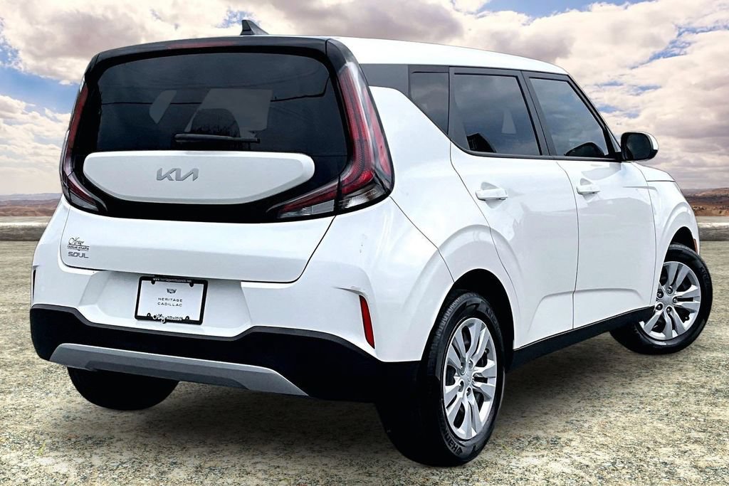 Used 2023 Kia Soul FWD image 5