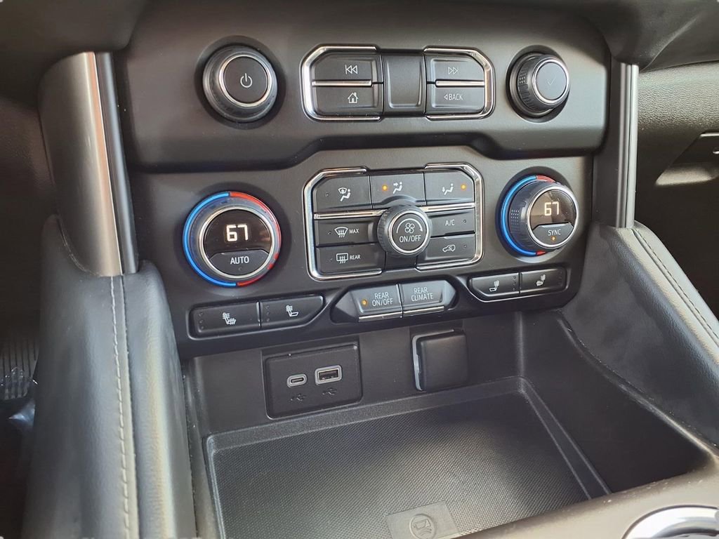 Used 2024 Chevrolet Tahoe LT AWD/4WD image 10