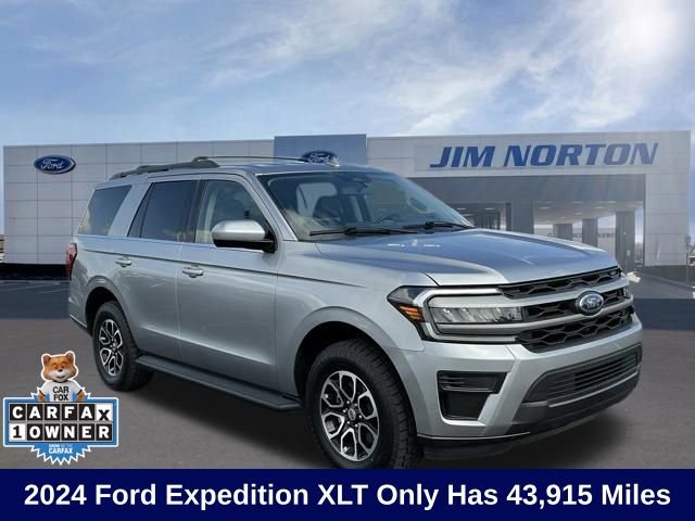 Used 2024 Ford Expedition XLT AWD/4WD image 1