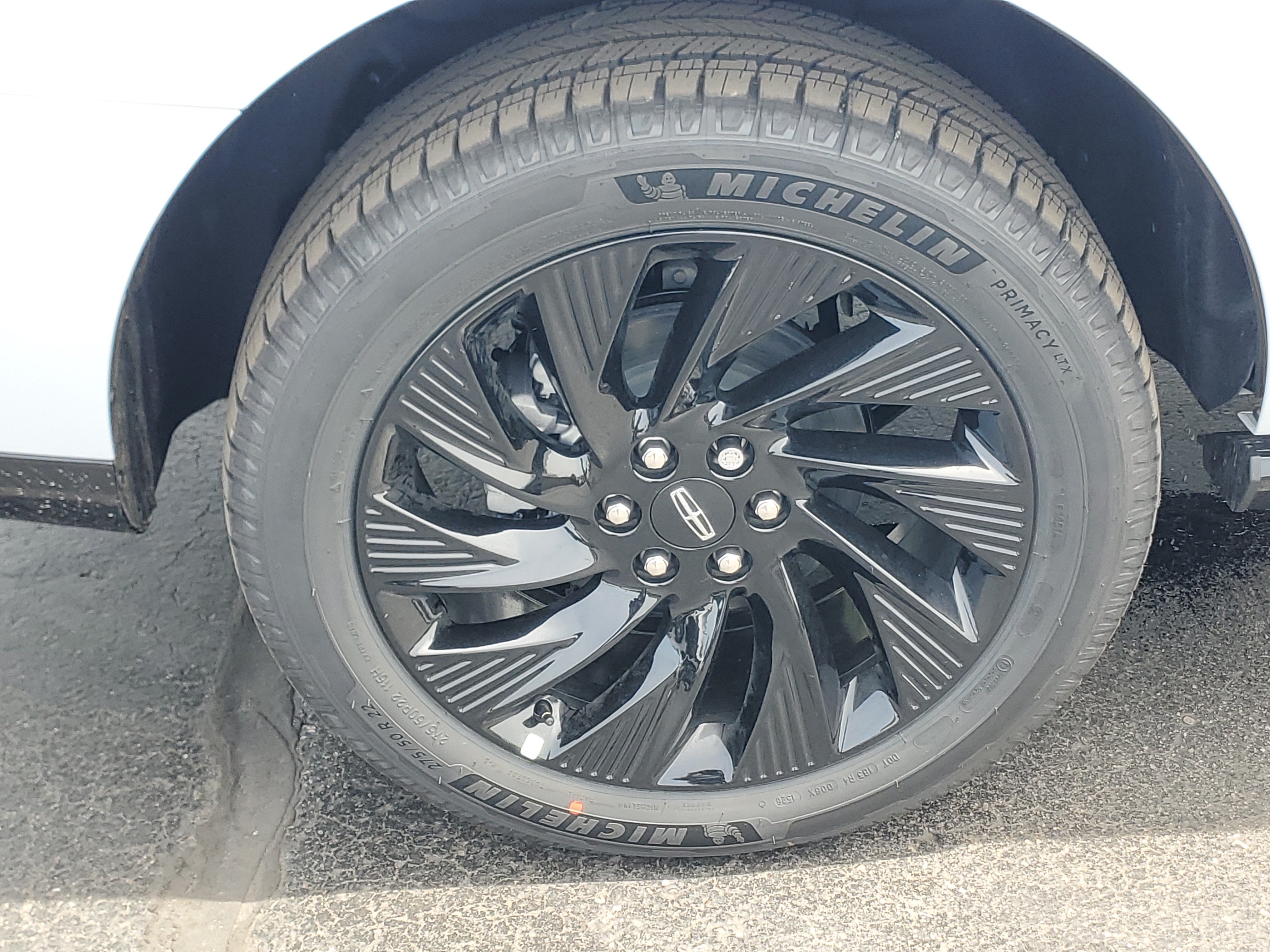 New 2026 Lincoln Navigator Reserve w/ Jet Appearance Package AWD/4WD image 5