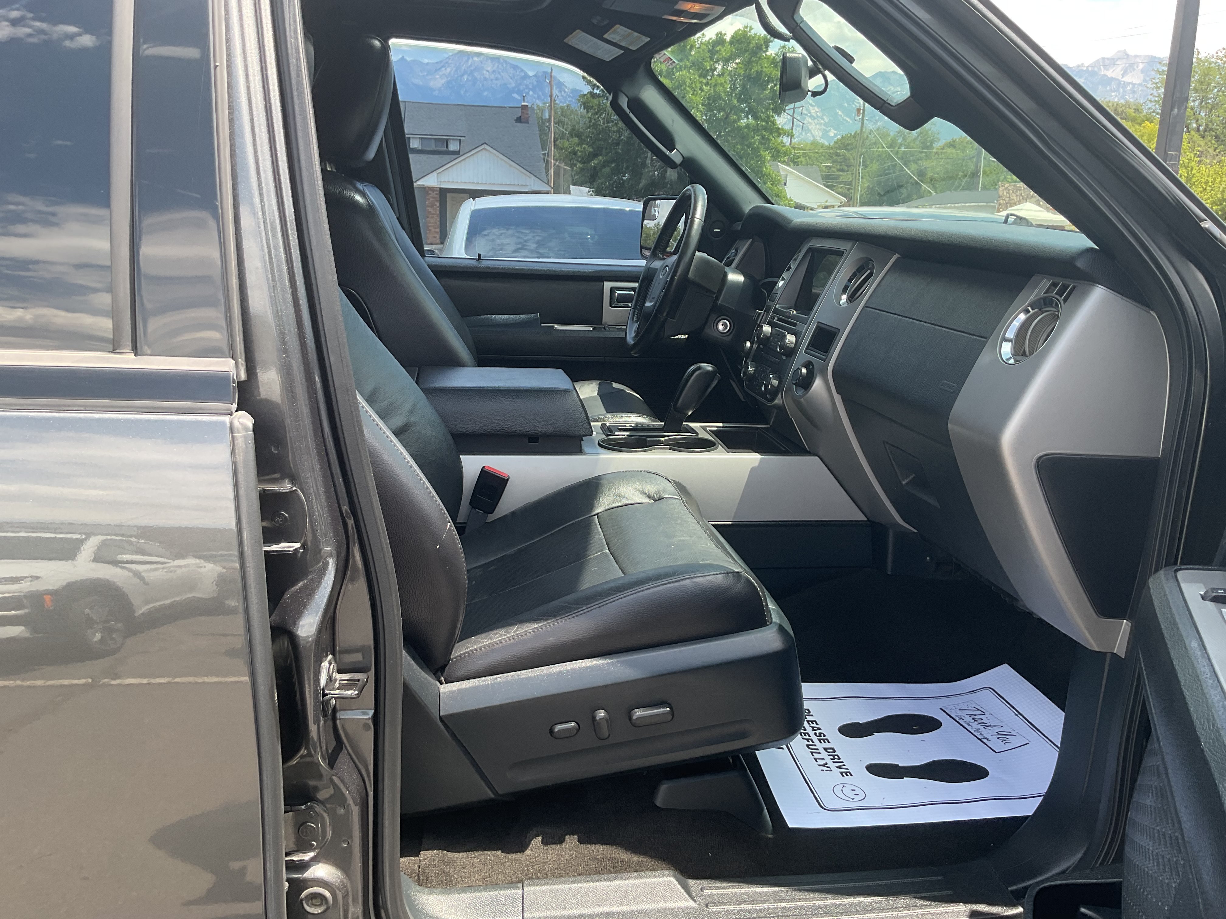 Used 2016 Ford Expedition EL XLT w/ Equipment Group 202A AWD/4WD image 19
