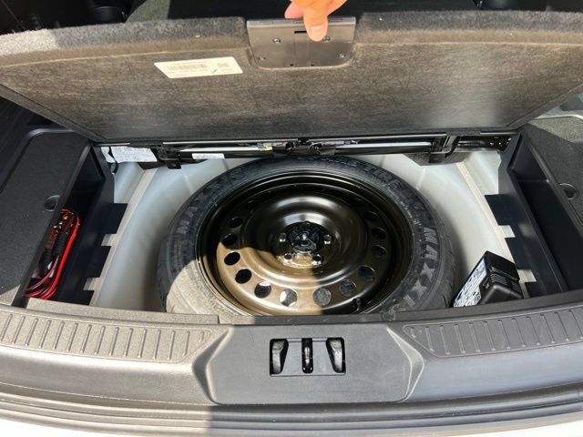 Used 2025 Ford Explorer ST RWD image 27