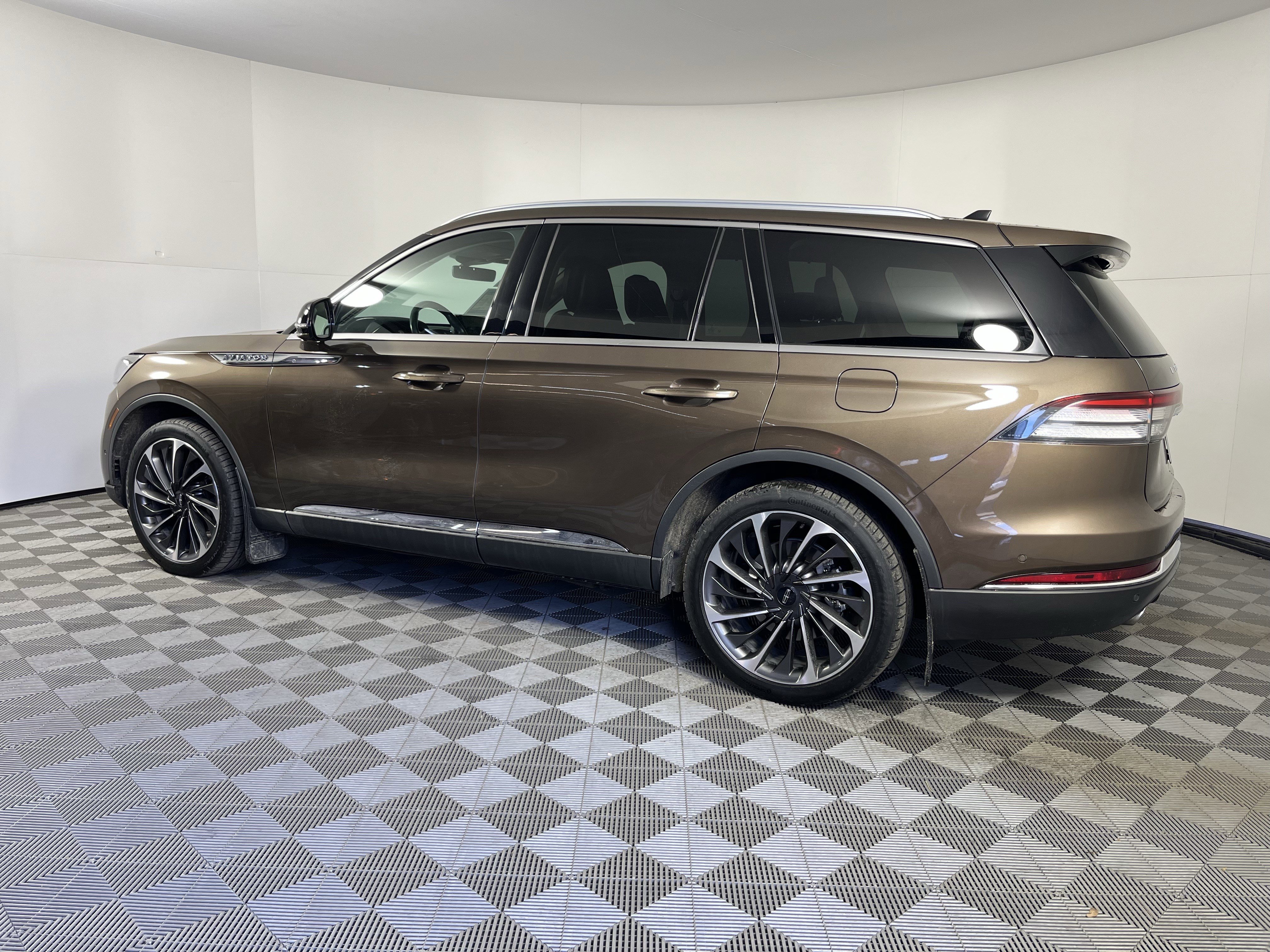 Used 2022 Lincoln Aviator Reserve w/ Equipment Group 201A video 2