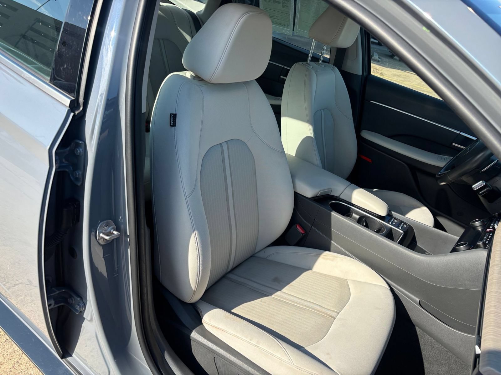 Used 2025 Hyundai Sonata SEL FWD image 35