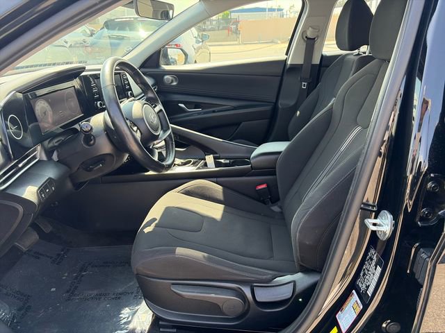 Used 2021 Hyundai Elantra SEL w/ Convenience Package FWD image 9