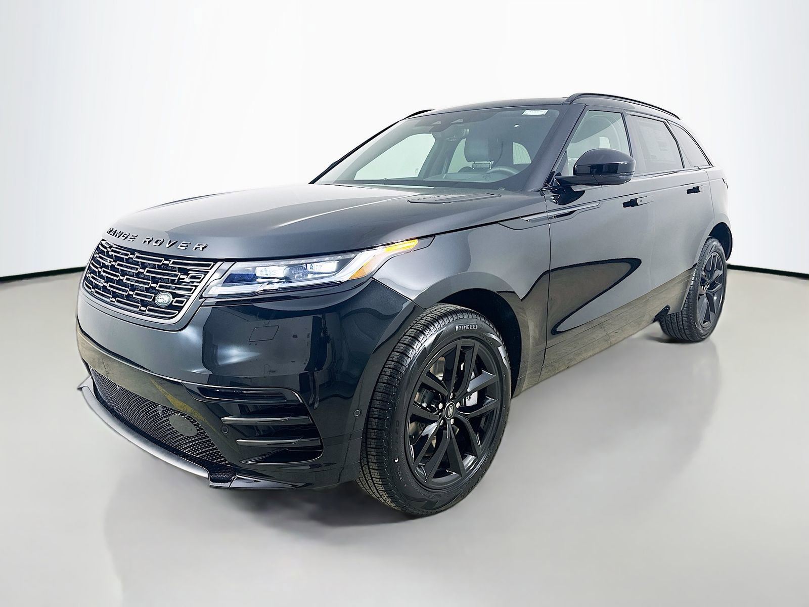 New 2026 Land Rover Range Rover Velar Dynamic SE