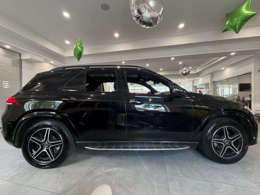 Used 2022 Mercedes-Benz GLE 350 w/ AMG Line Exterior image 9