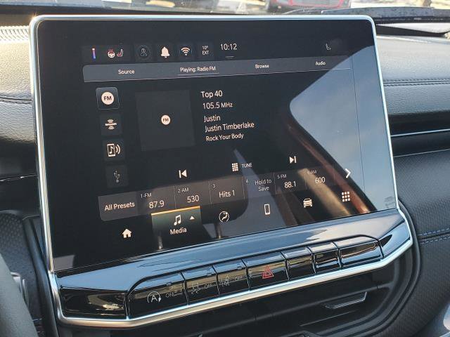 Used 2026 Jeep Compass Latitude image 12