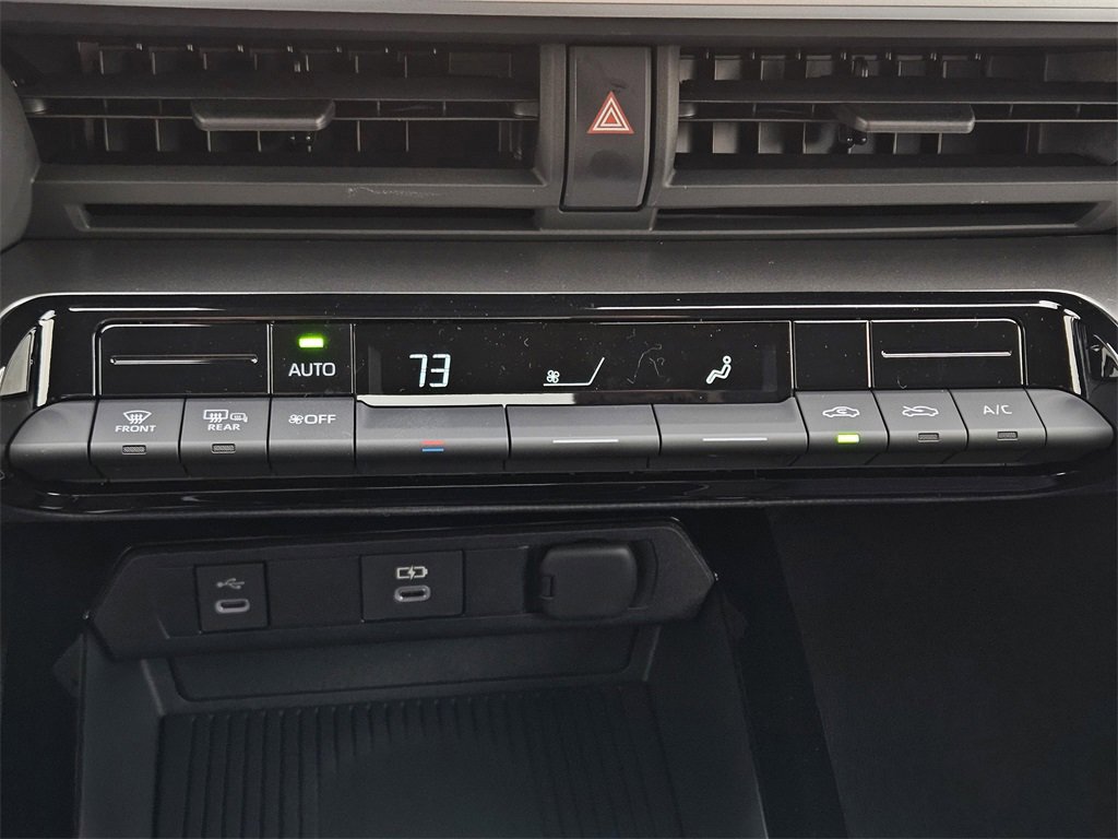 New 2026 Toyota Prius LE image 14