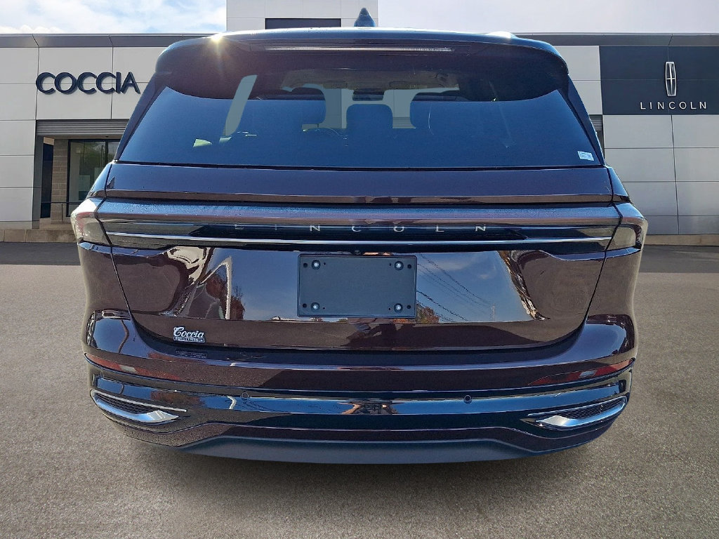 Certified 2025 Lincoln Nautilus Reserve AWD/4WD image 5