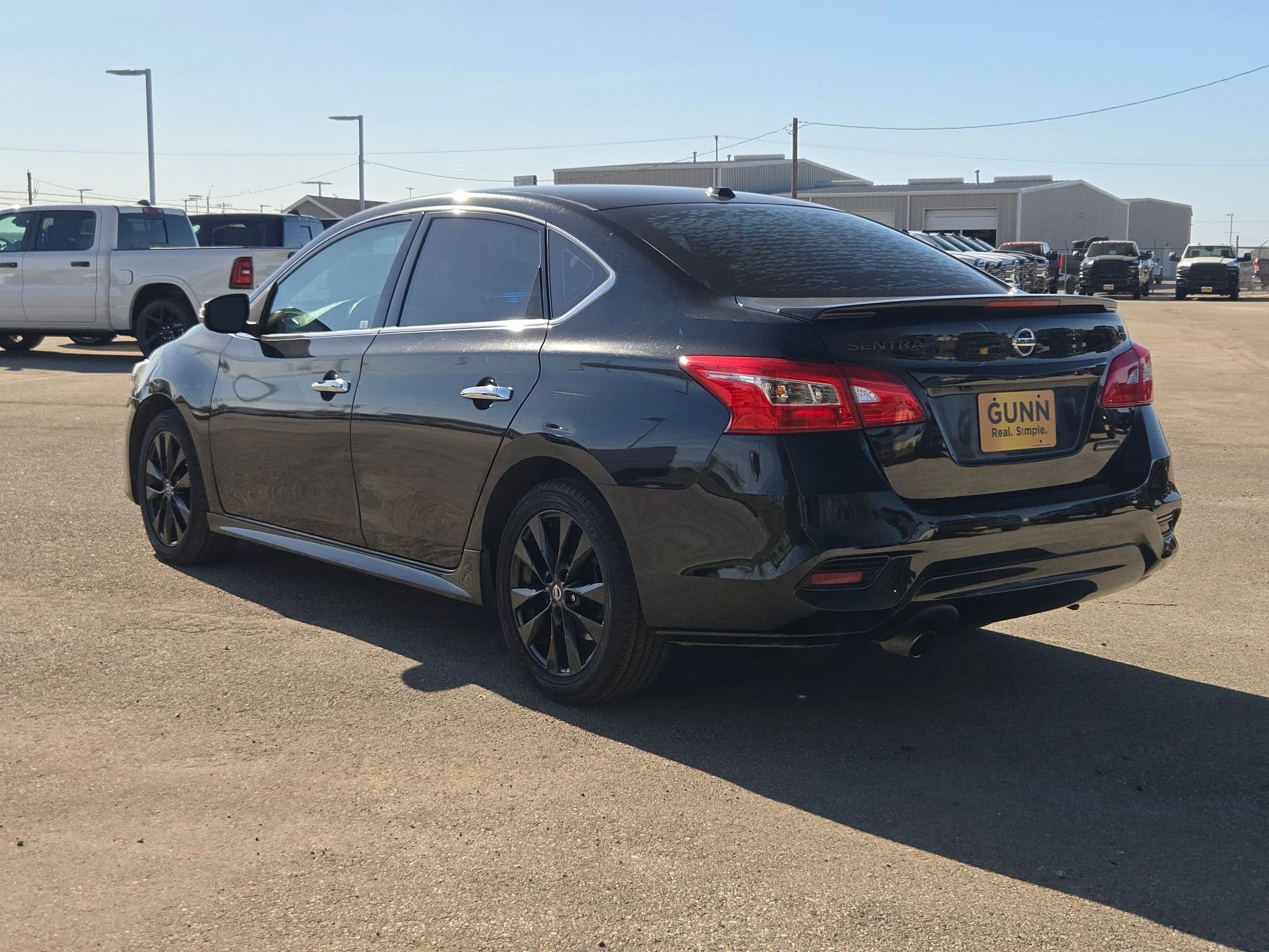 Used 2018 Nissan Sentra SR w/ SR Midnight Edition Package image 5