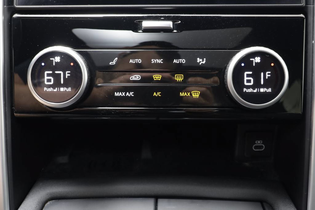 Certified 2025 Land Rover Discovery S AWD/4WD image 12