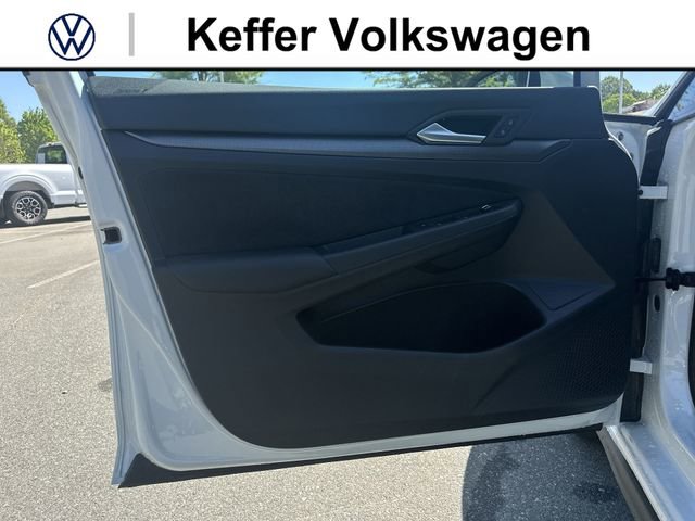 New 2026 Volkswagen GTI SE FWD image 14
