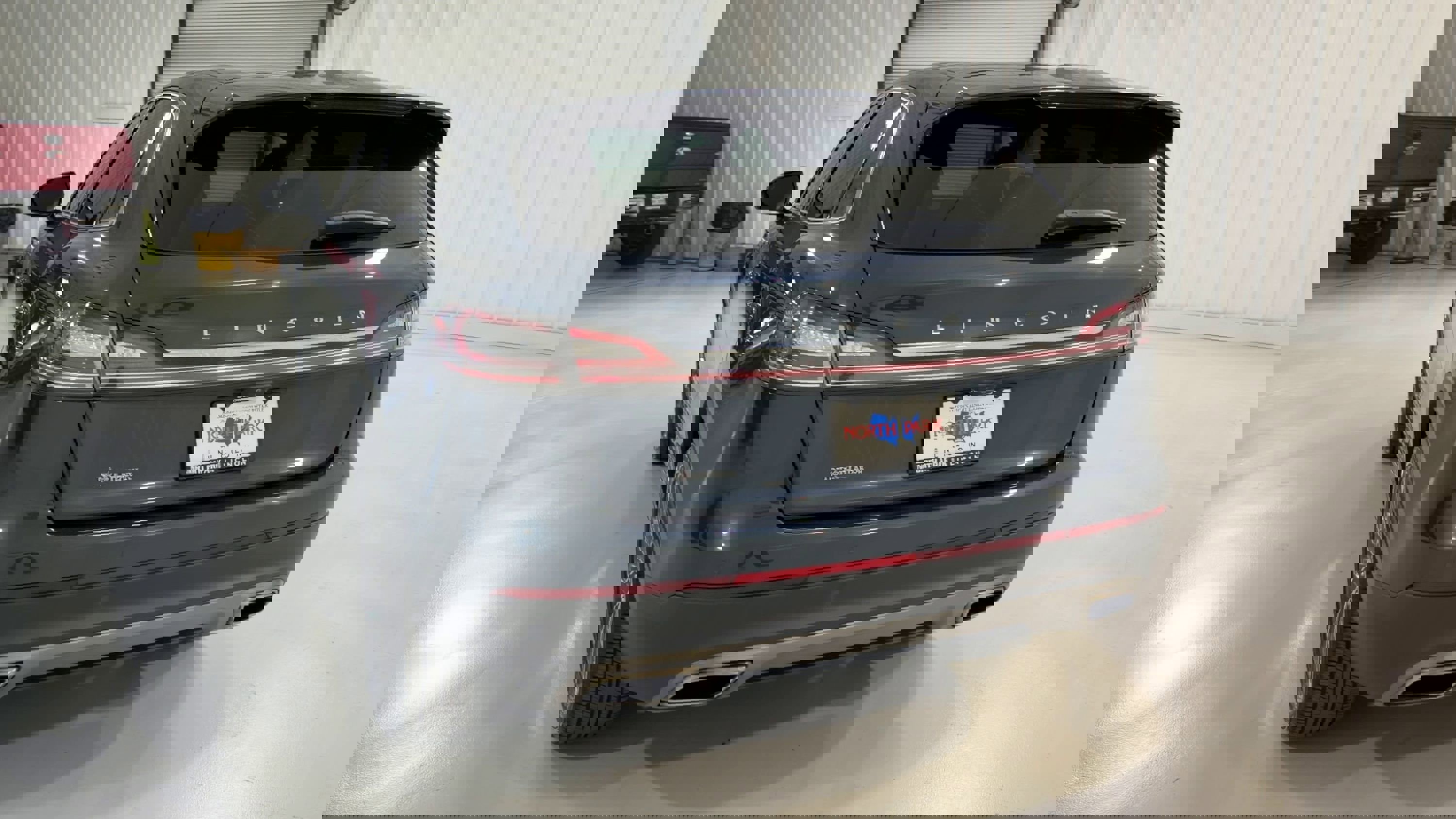 Used 2022 Lincoln Nautilus Reserve image 8