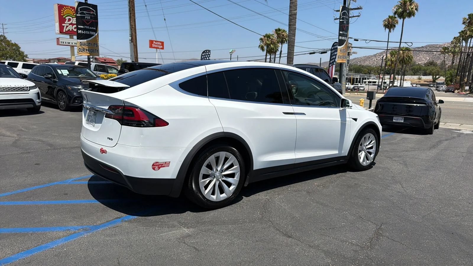 Used 2017 Tesla Model X 75D AWD/4WD image 7
