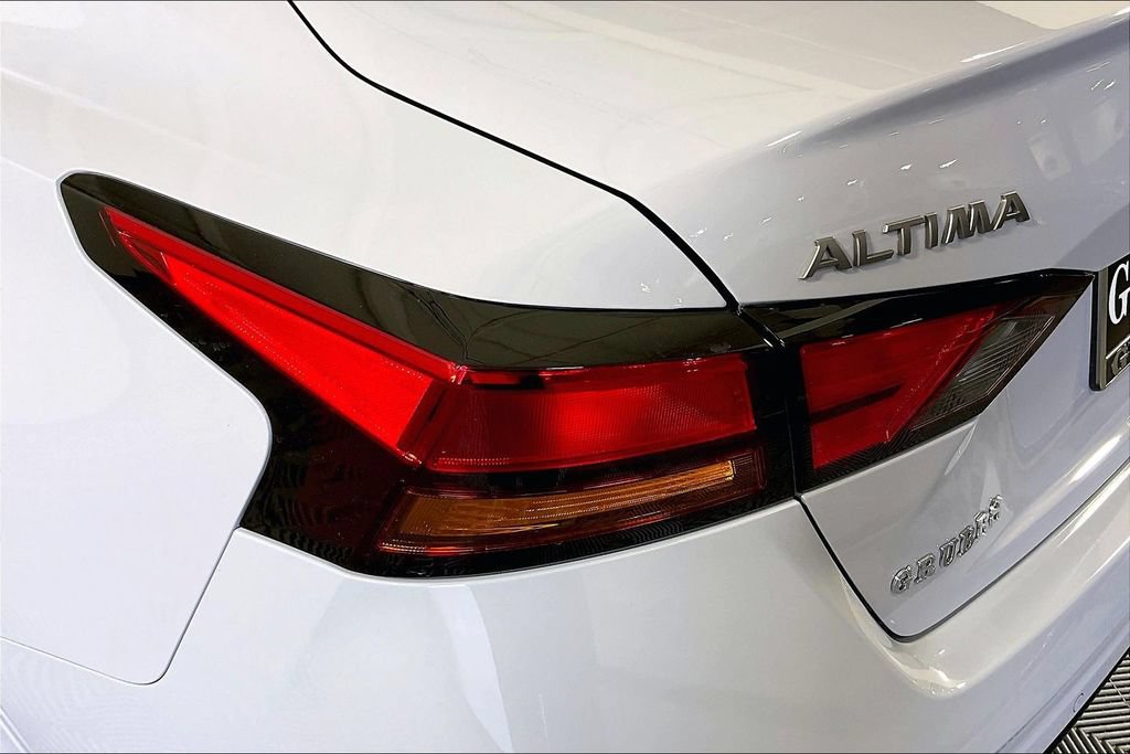 New 2026 Nissan Altima 2.5 SR AWD/4WD image 34
