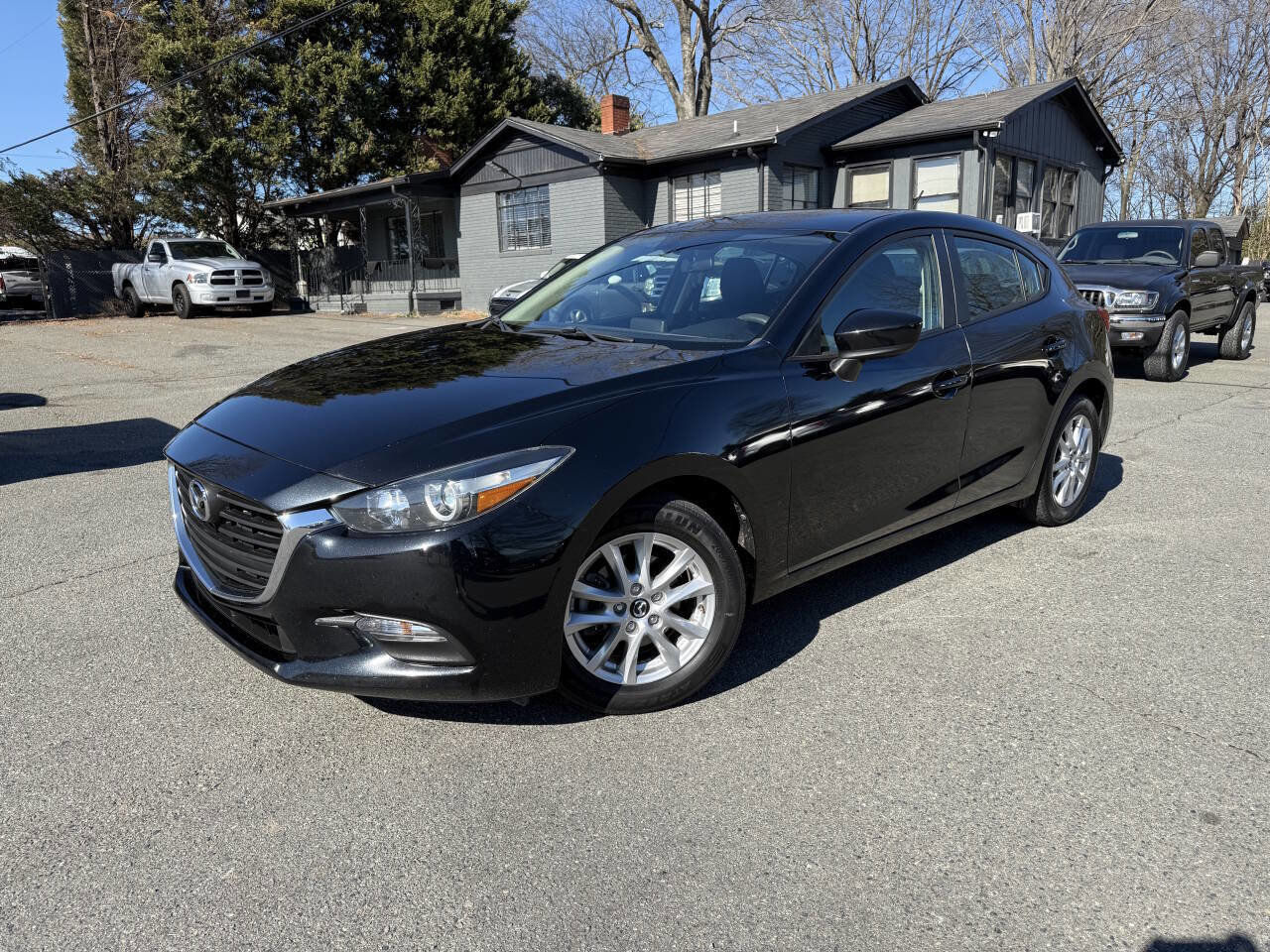 Used 2017 MAZDA MAZDA3 Sport image 1