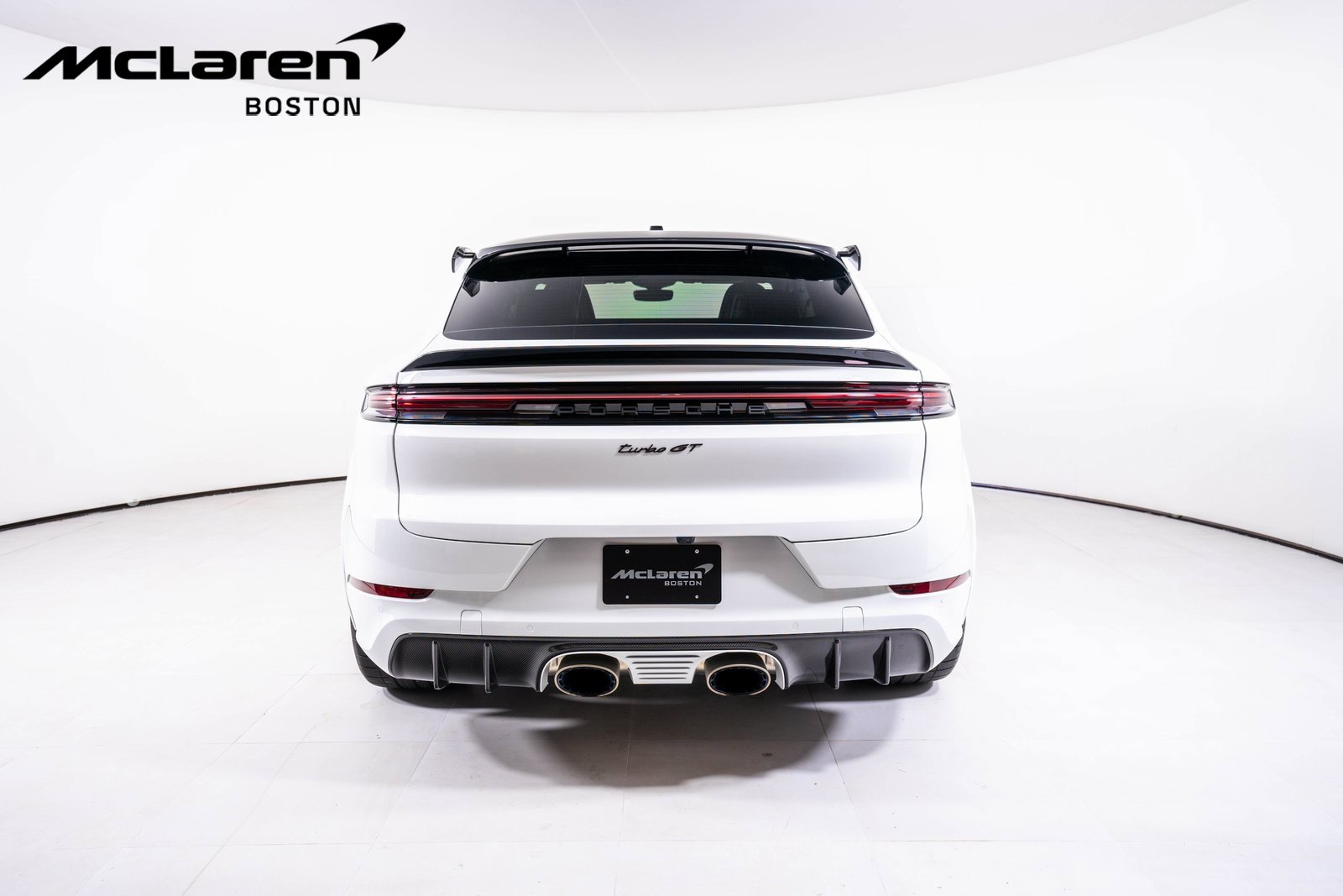 Used 2024 Porsche Cayenne Turbo GT image 4