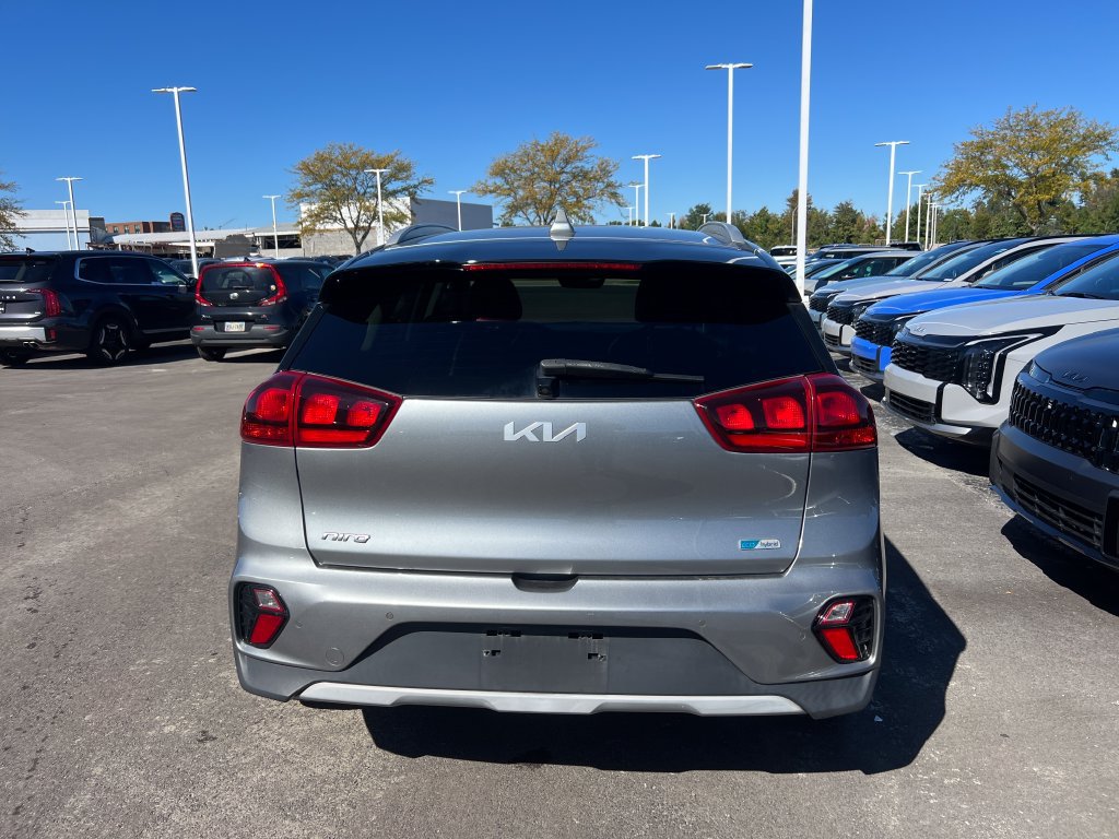 Certified 2022 Kia Niro LXS FWD image 5